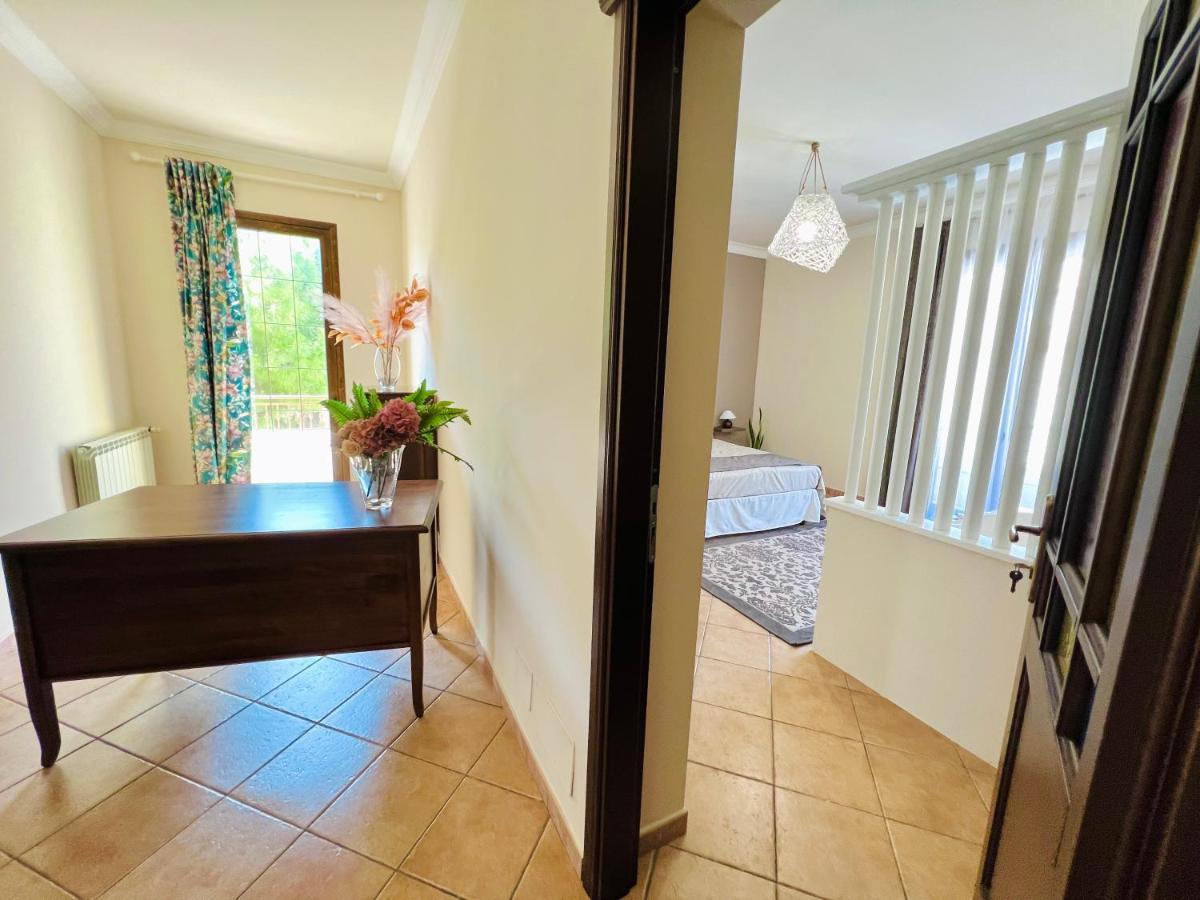 Casa Aieddu Hotel Terrasini Eksteriør billede