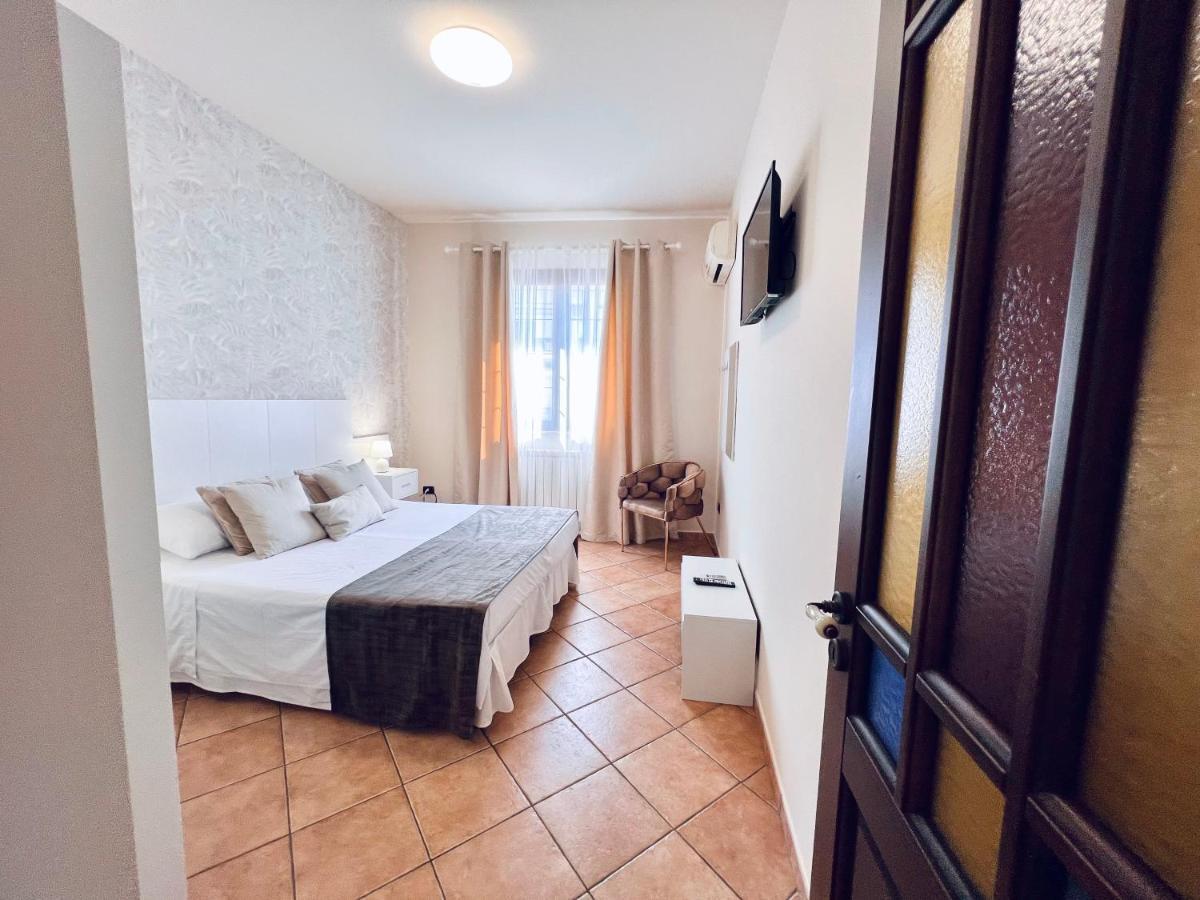 Casa Aieddu Hotel Terrasini Eksteriør billede
